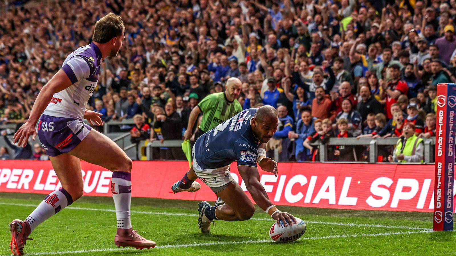 1600x900 Super League crowds: Five bumper gates, Leeds Rhinos lead way