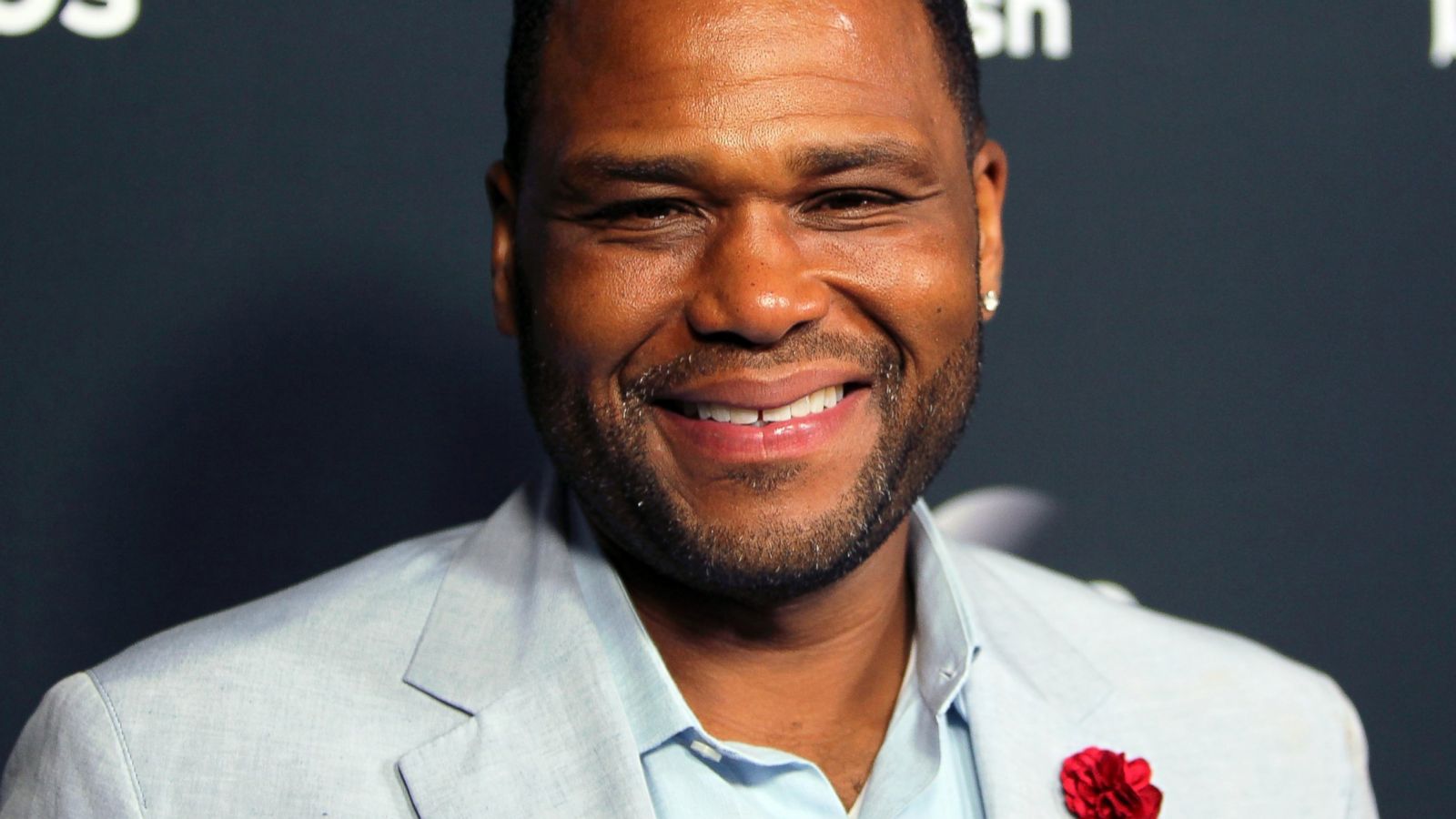 1600x900 Anthony Anderson Reveals Why He's Now Working With His Mother