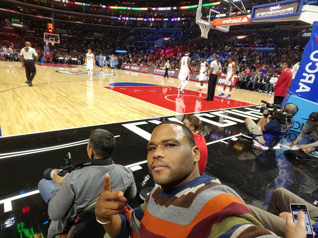 1024x768 it's that time again. Let's go clippers!