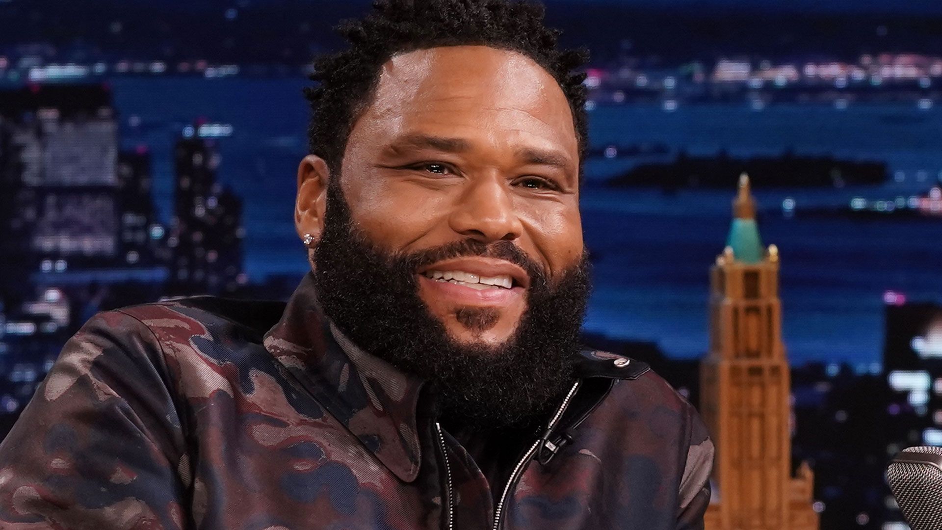 1920x1080 Anthony Anderson And His Mom Scared People With 15 Foot Pythons