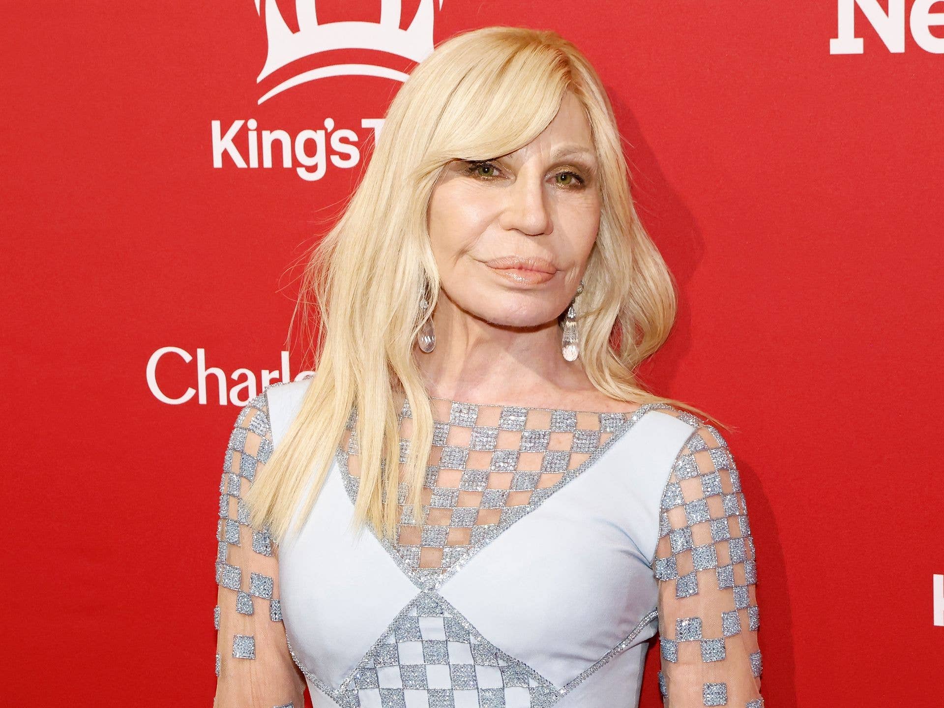 1920x1440 Meet Donatella Versace's 2 kids, including her reclusive daughter and musician son, who had piano lessons from Elton John