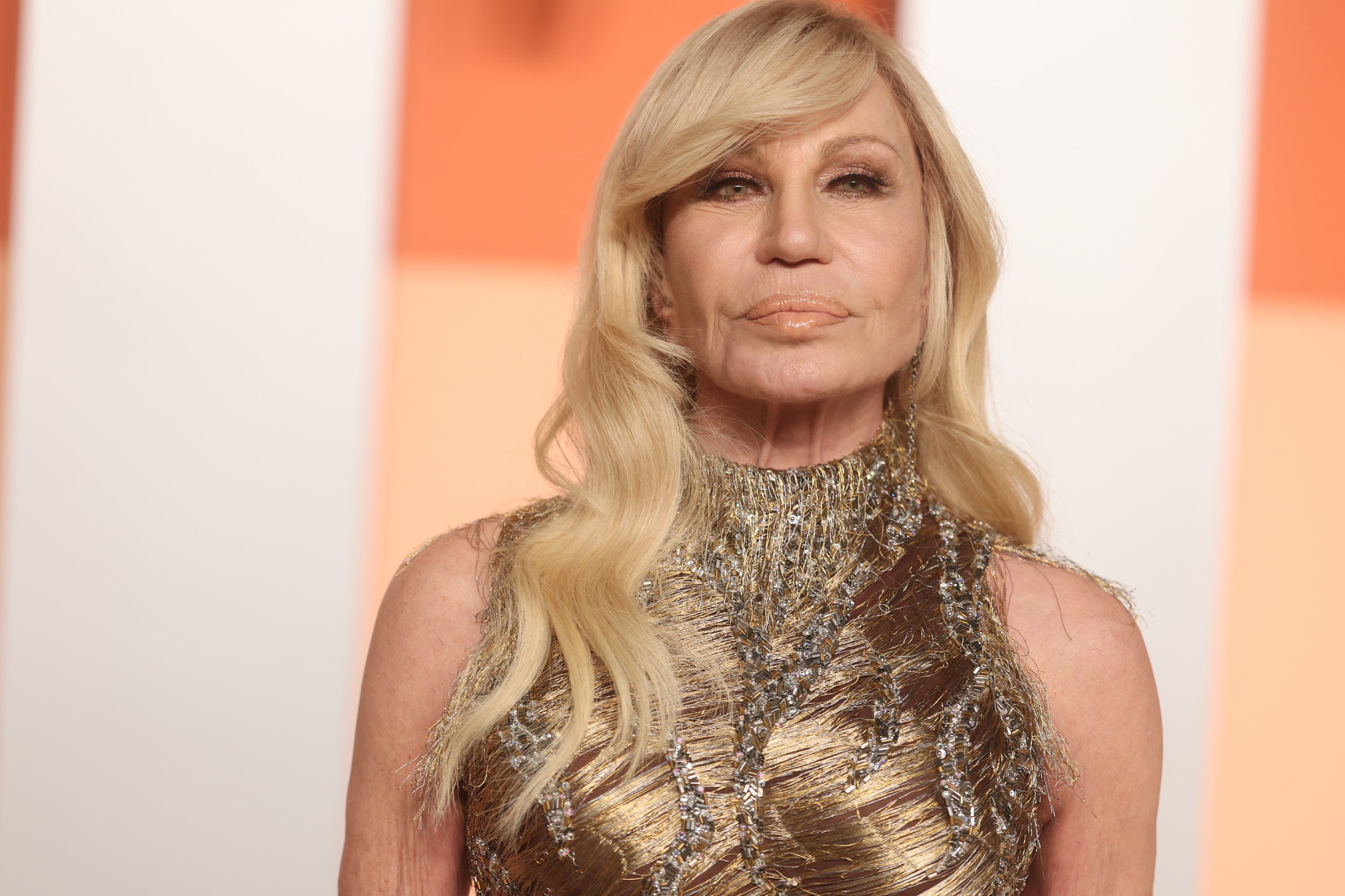 2880x1920 Creative head Donatella Versace to step down at Versace amid Prada takeover speculation