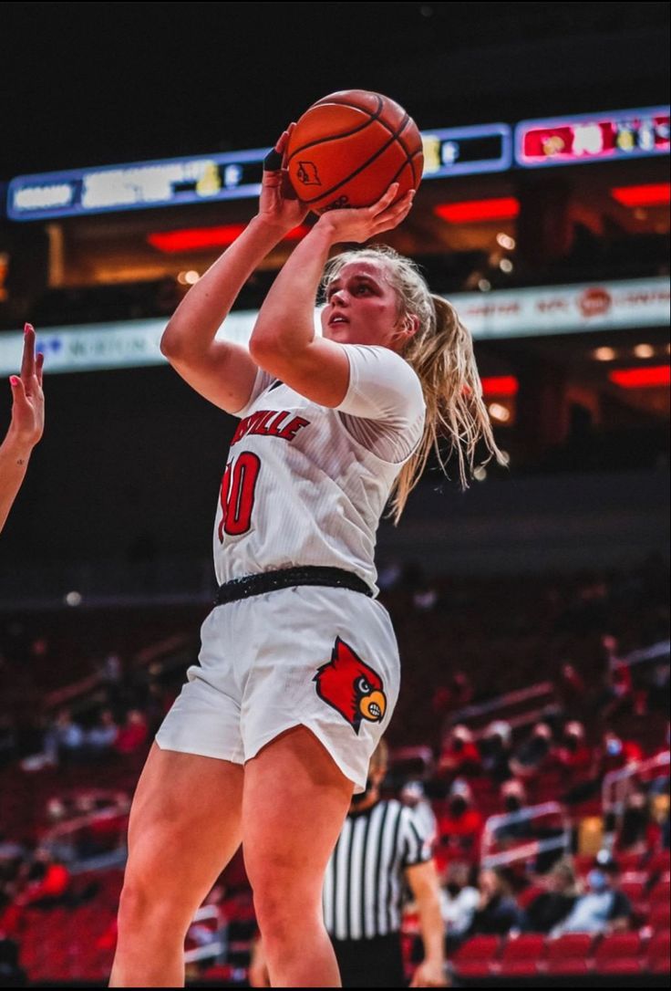 736x1086 hailey van lith