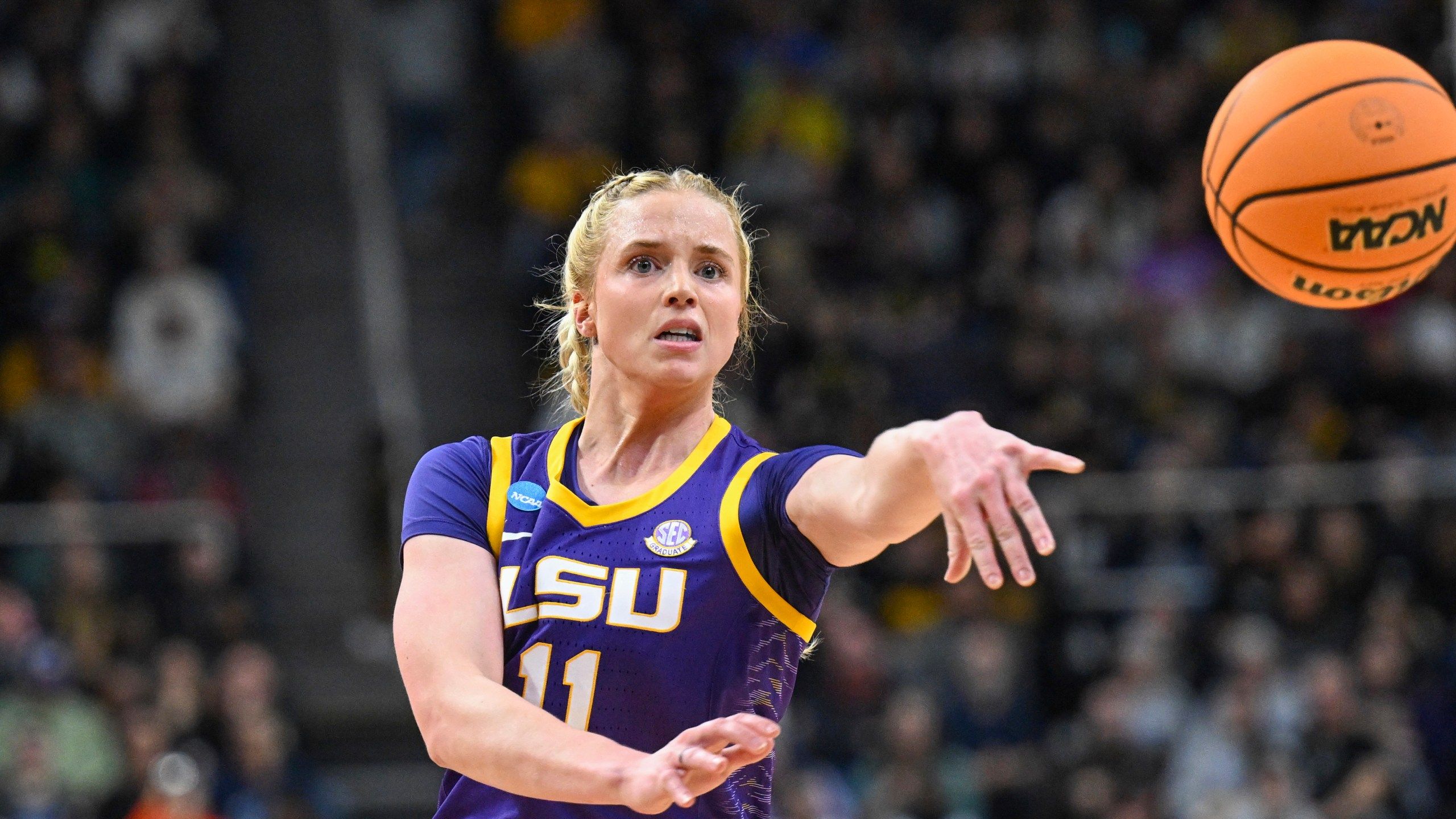 2560x1440 Hailey Van Lith trying to make US Olympic 3×3 team; next college choice to come soon