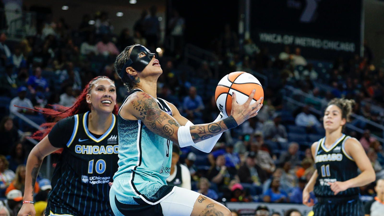 1600x900 Chicago Sky Waive Hailey Van Lith, Sign Natasha Cloud
