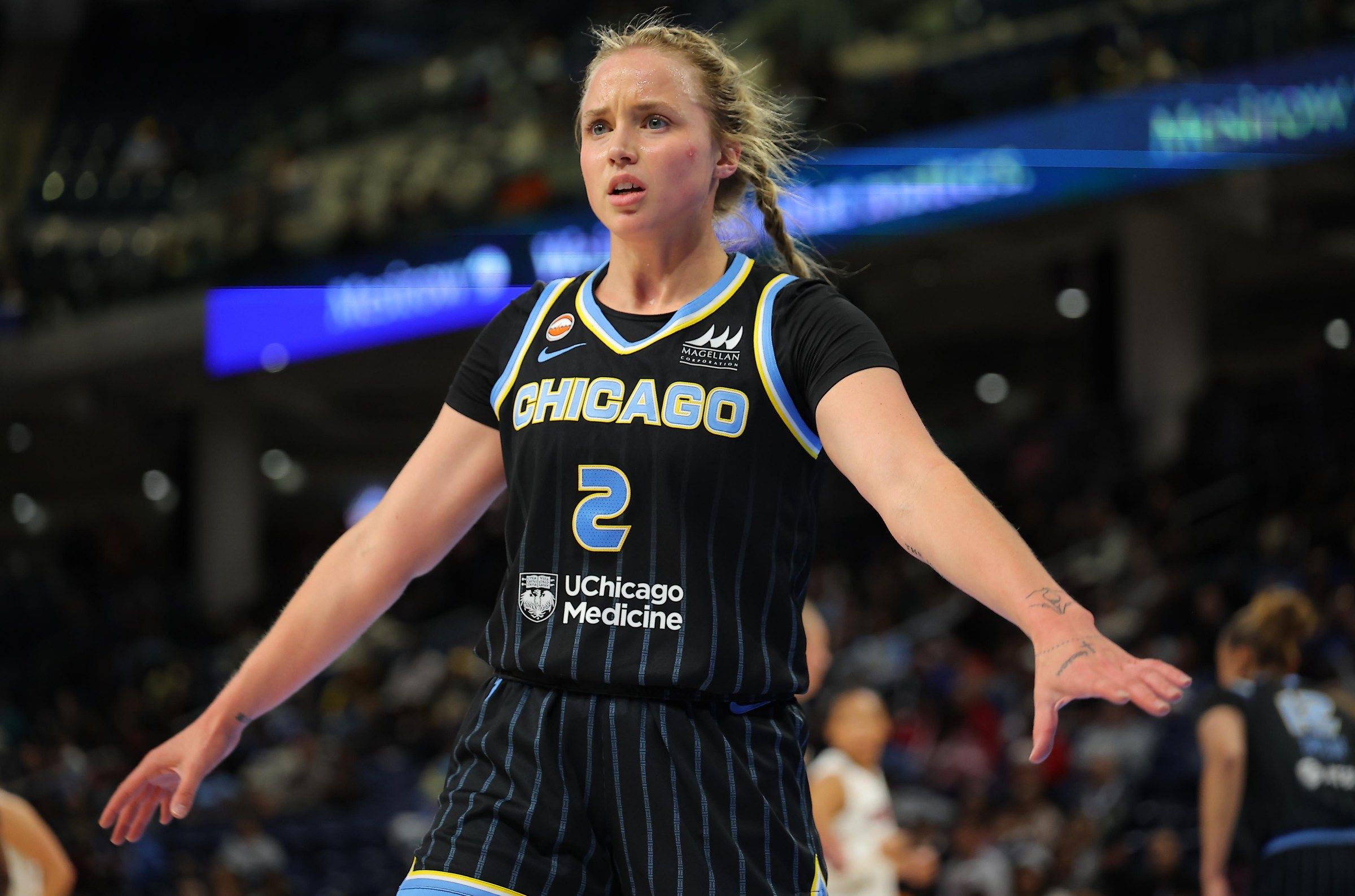 2400x1587 Chicago Sky waive Hailey Van Lith