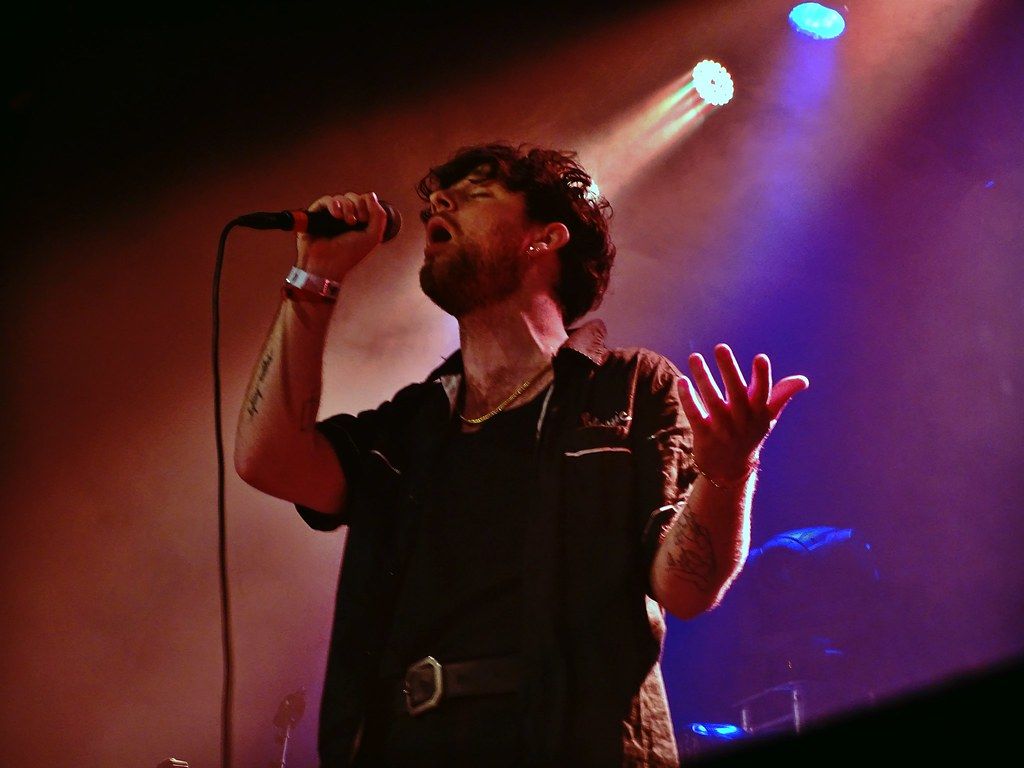 1024x768 TOM GRENNAN