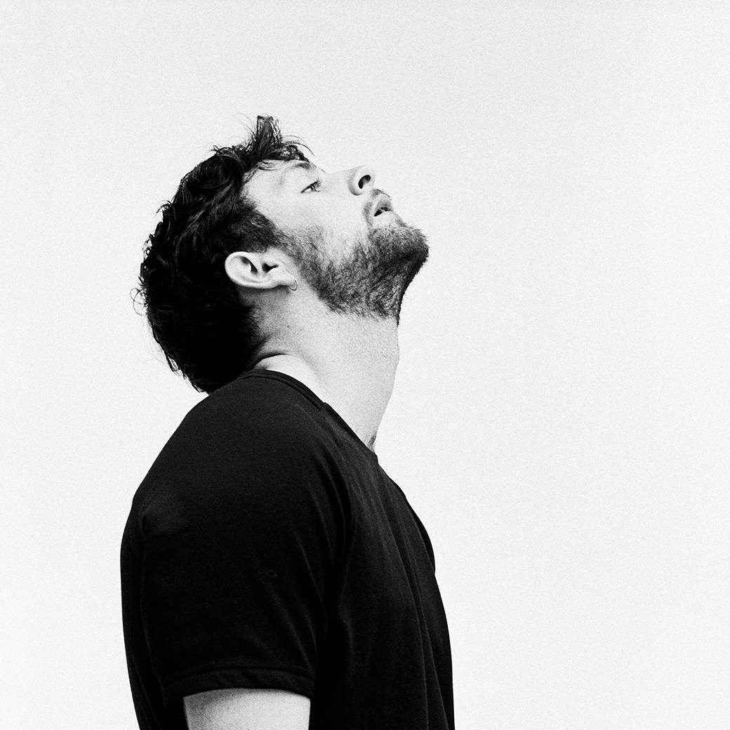 1040x1040 Tom Grennan releases his debut album 'Lighting Matches'