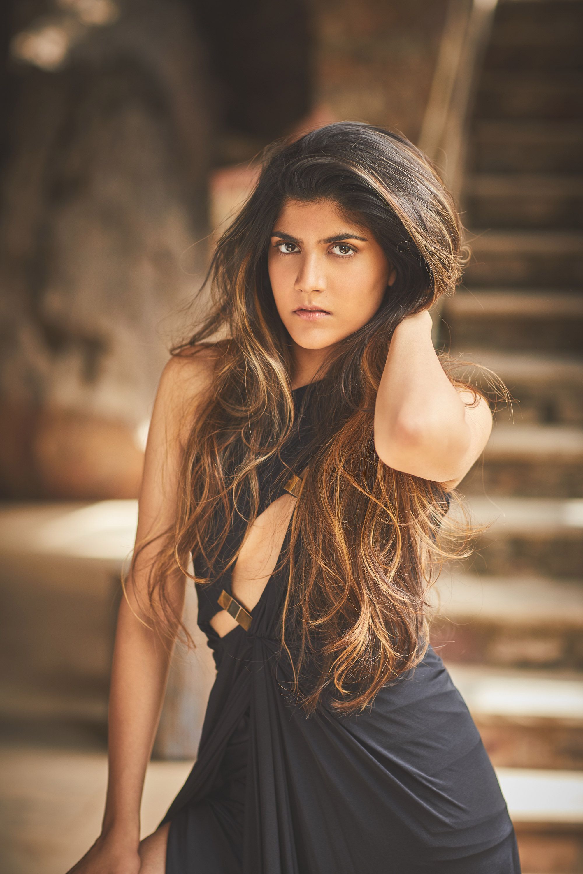 2000x3000 Ananya Birla Wallpaper