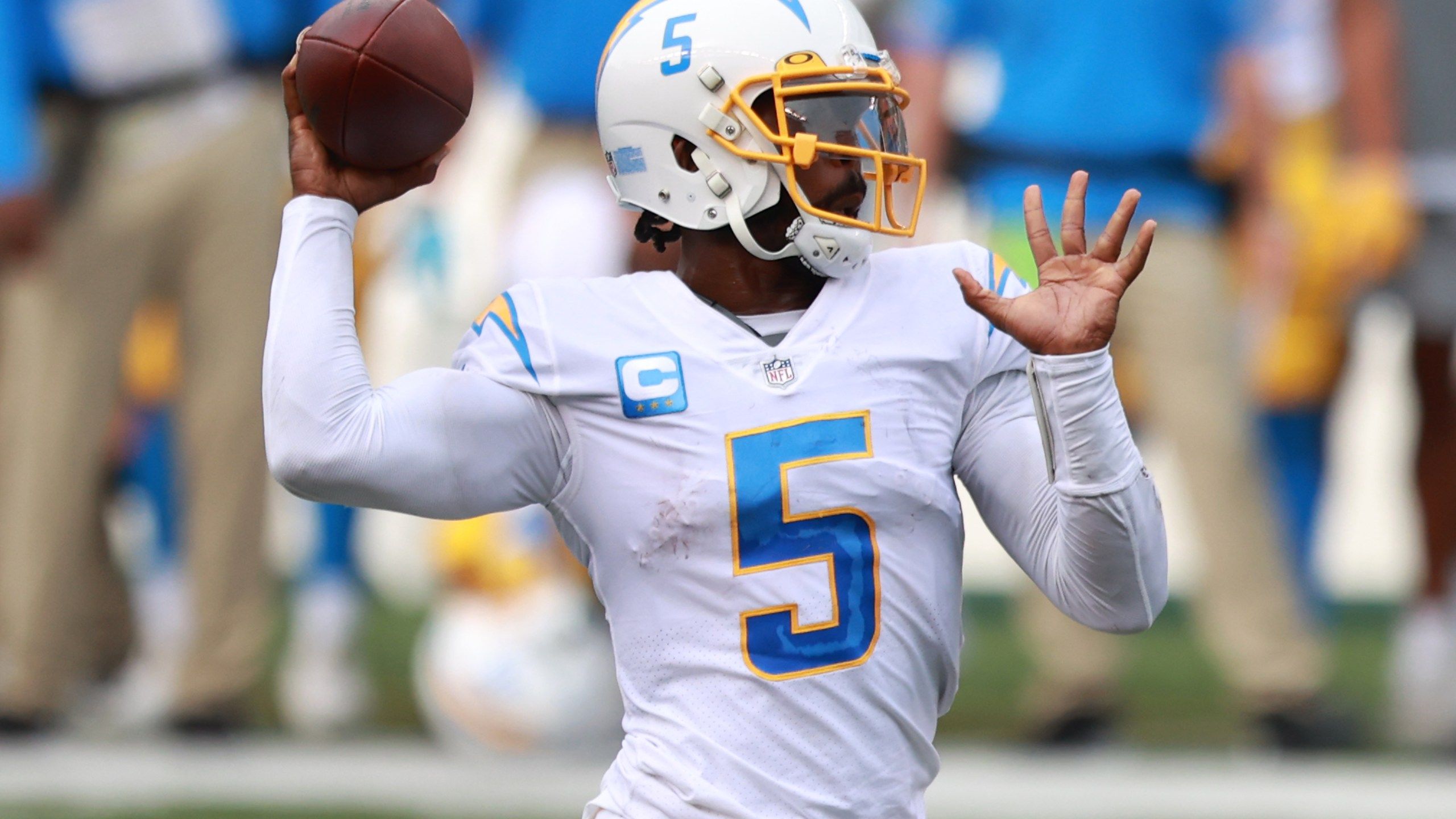 2560x1440 Houston Texans Sign Quarterback Tyrod Taylor To One Year Deal.