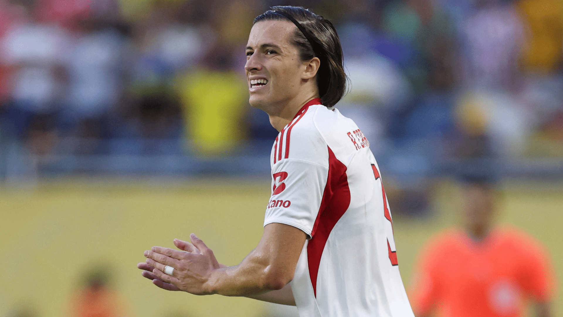 1920x1080 REPORTS: Álvaro Carreras Signs for Real Madrid