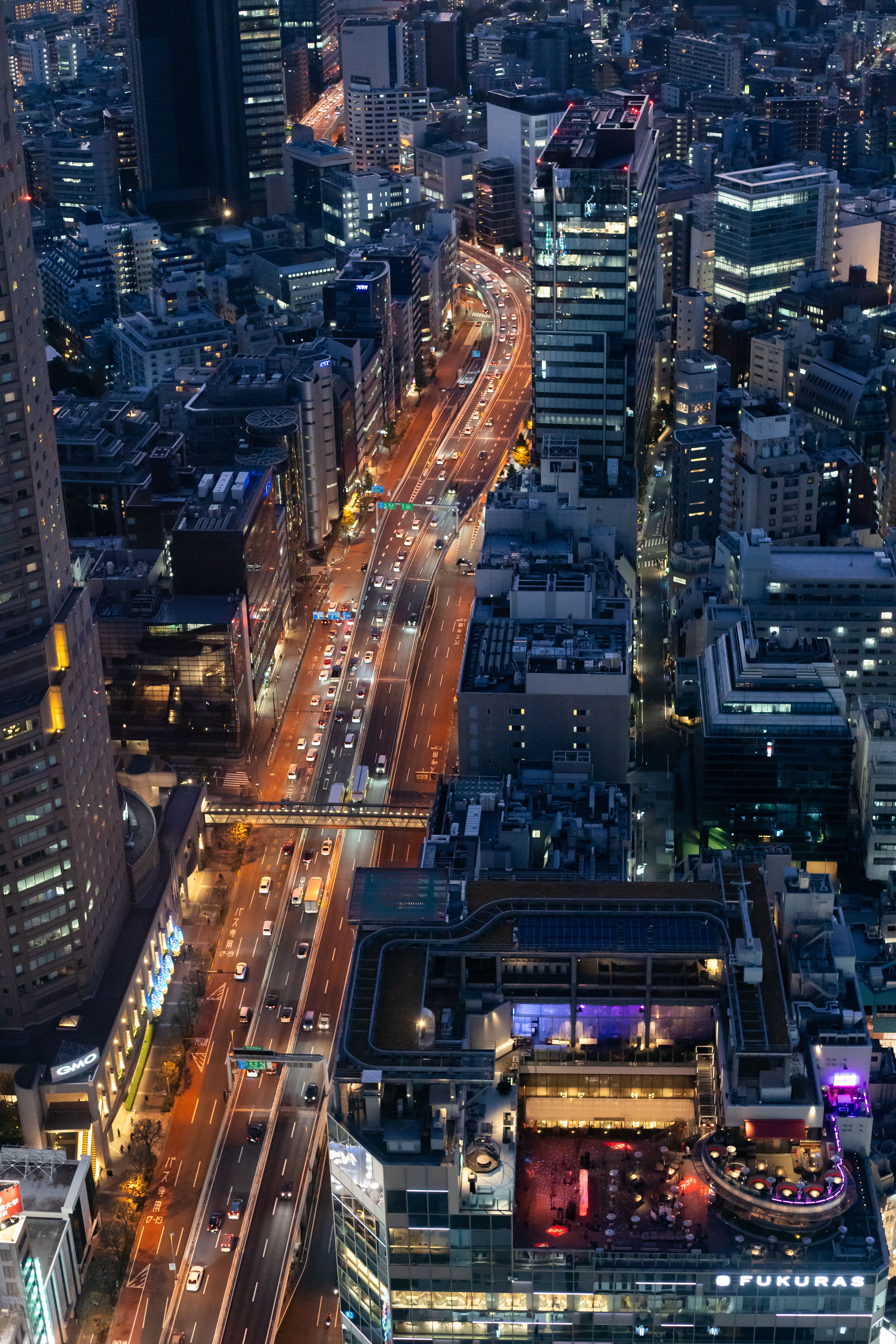 4000x6000 Shibuya Scramble Square SHIBUYA