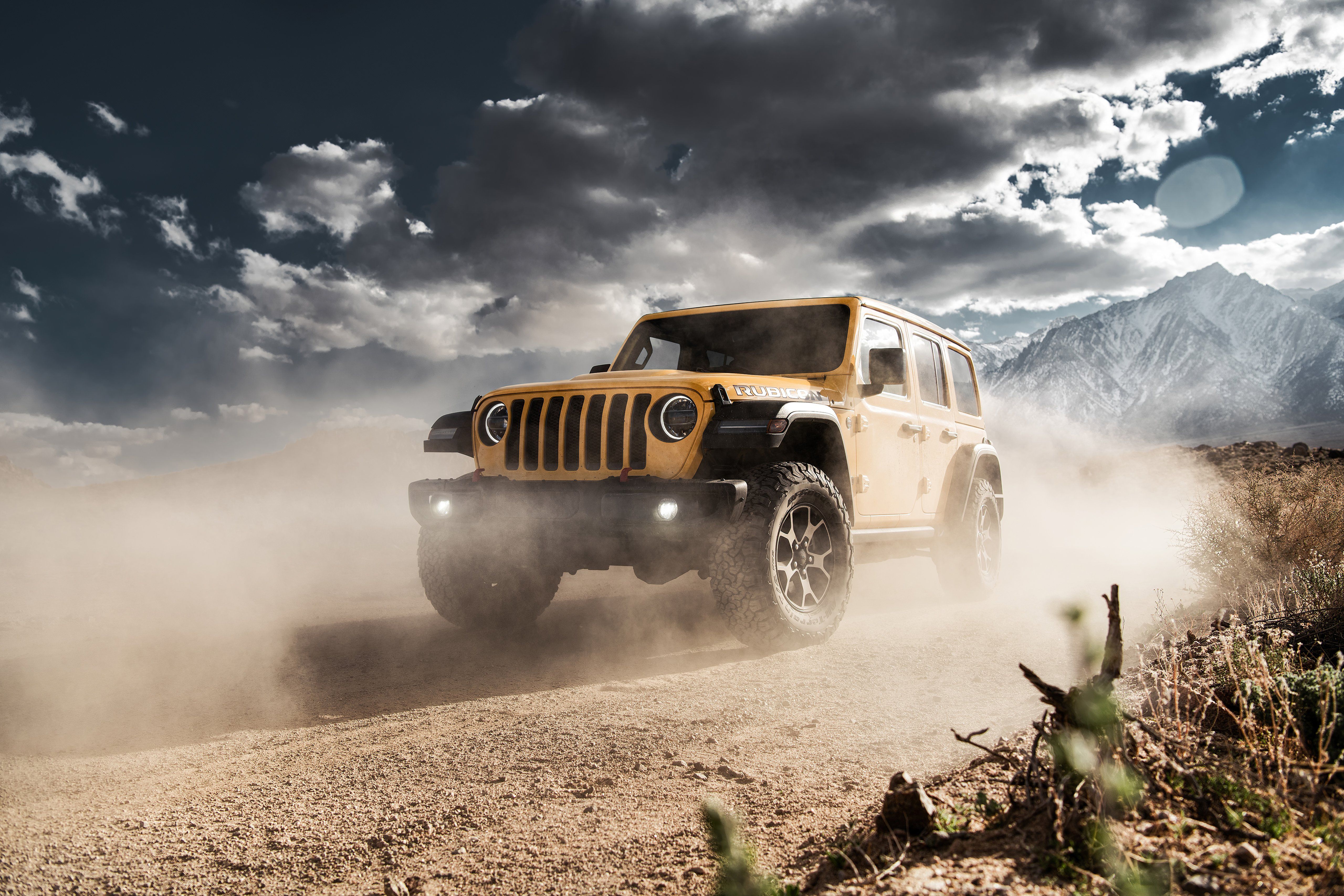 5120x3413 Yellow Jeep Wrangler Rubicon Wallpaper 4K for Desktop