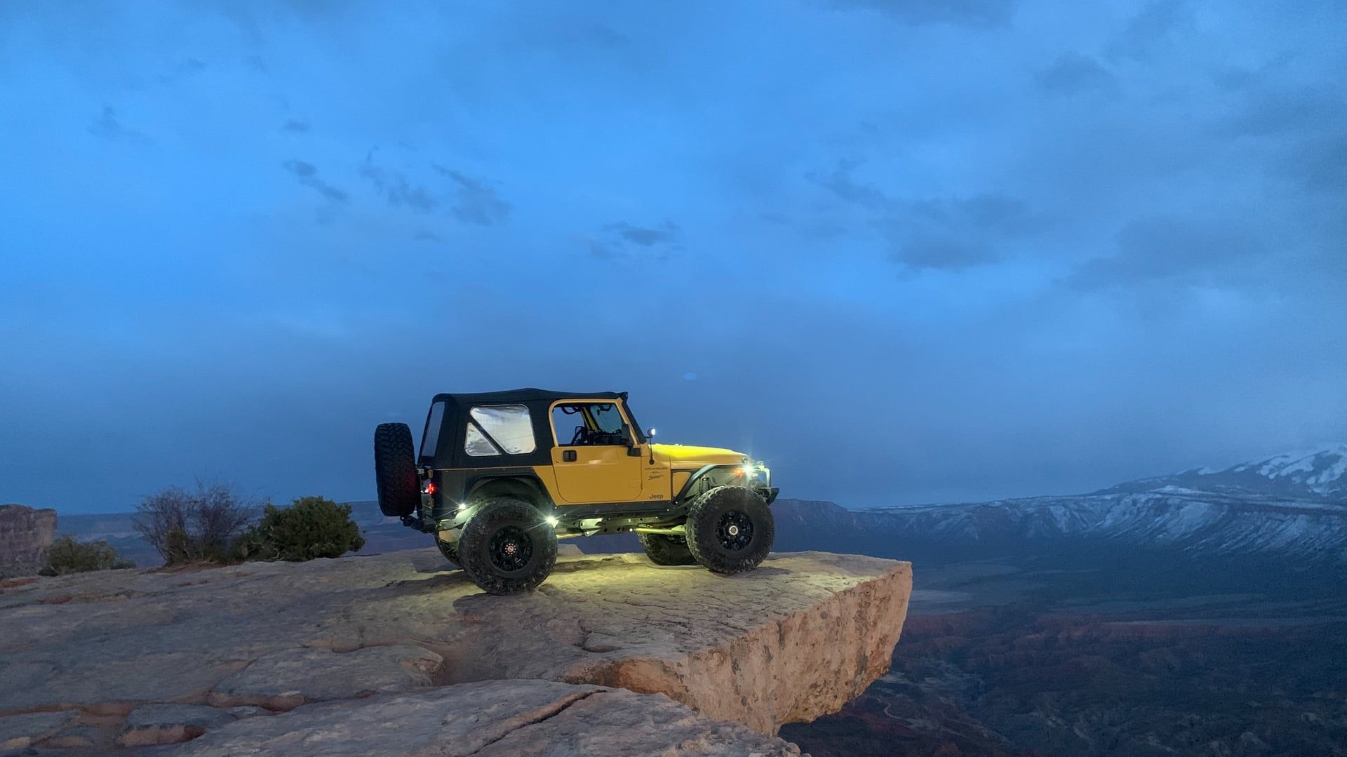 1920x1079 REVKIT. Yellow Jeep Guy