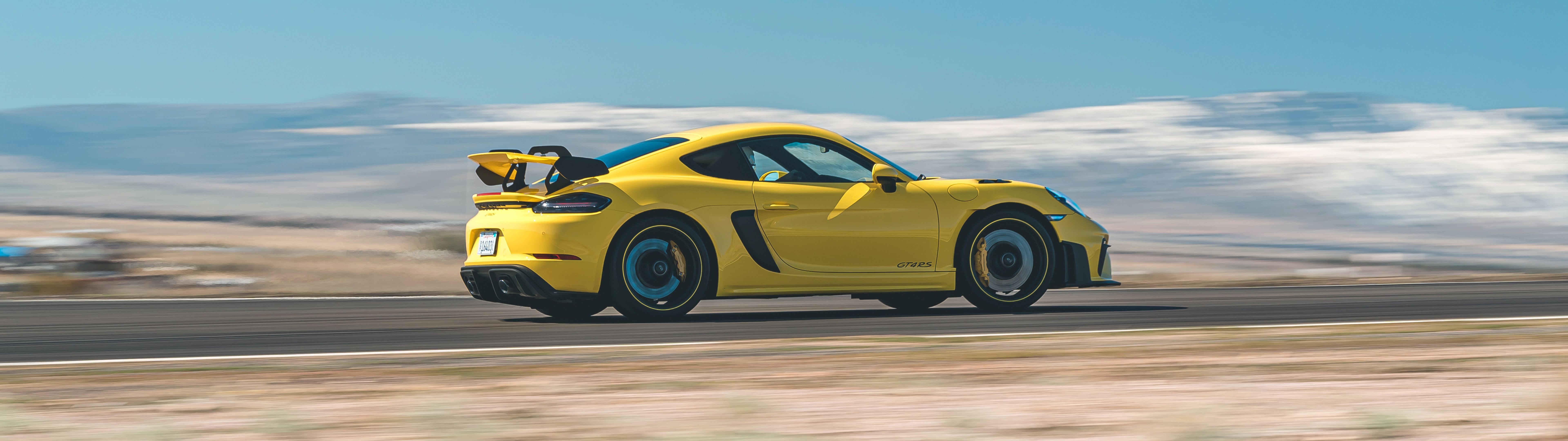7680x2160 Car Triple Screen & Ultrawide Wallpaper