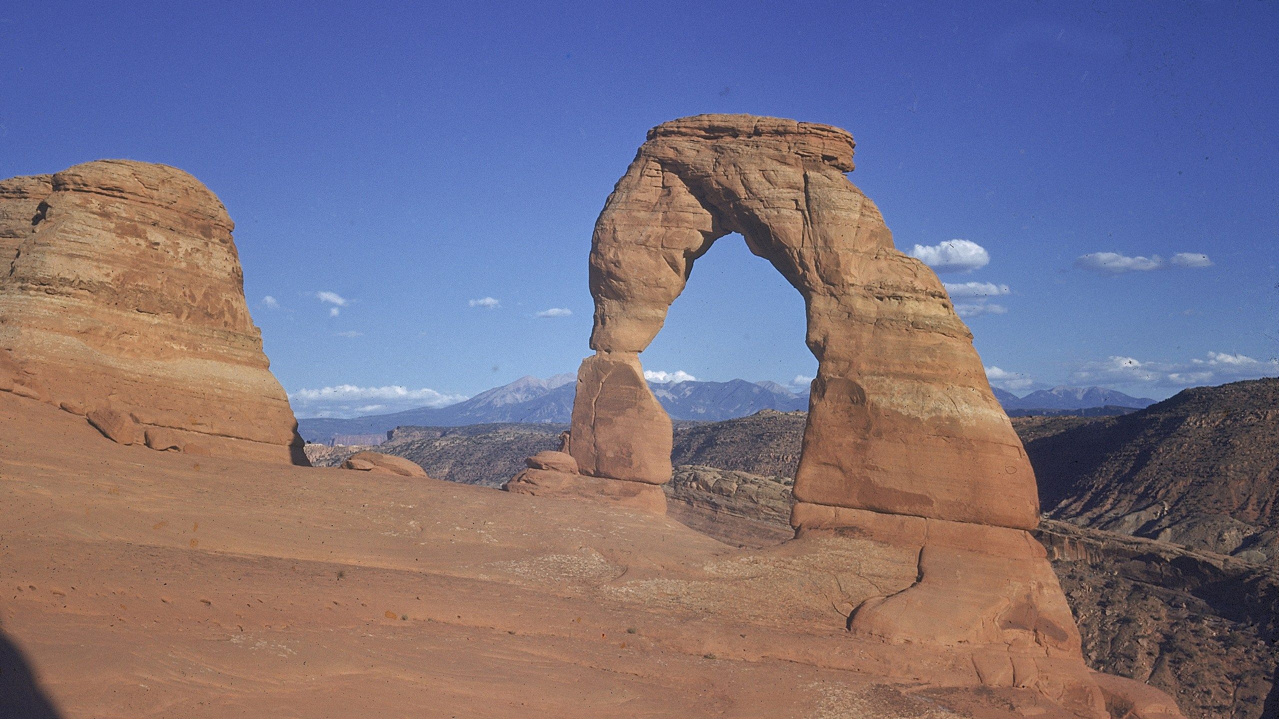 2560x1440 Delicate Arch at Arches National Park: Some things you may not know