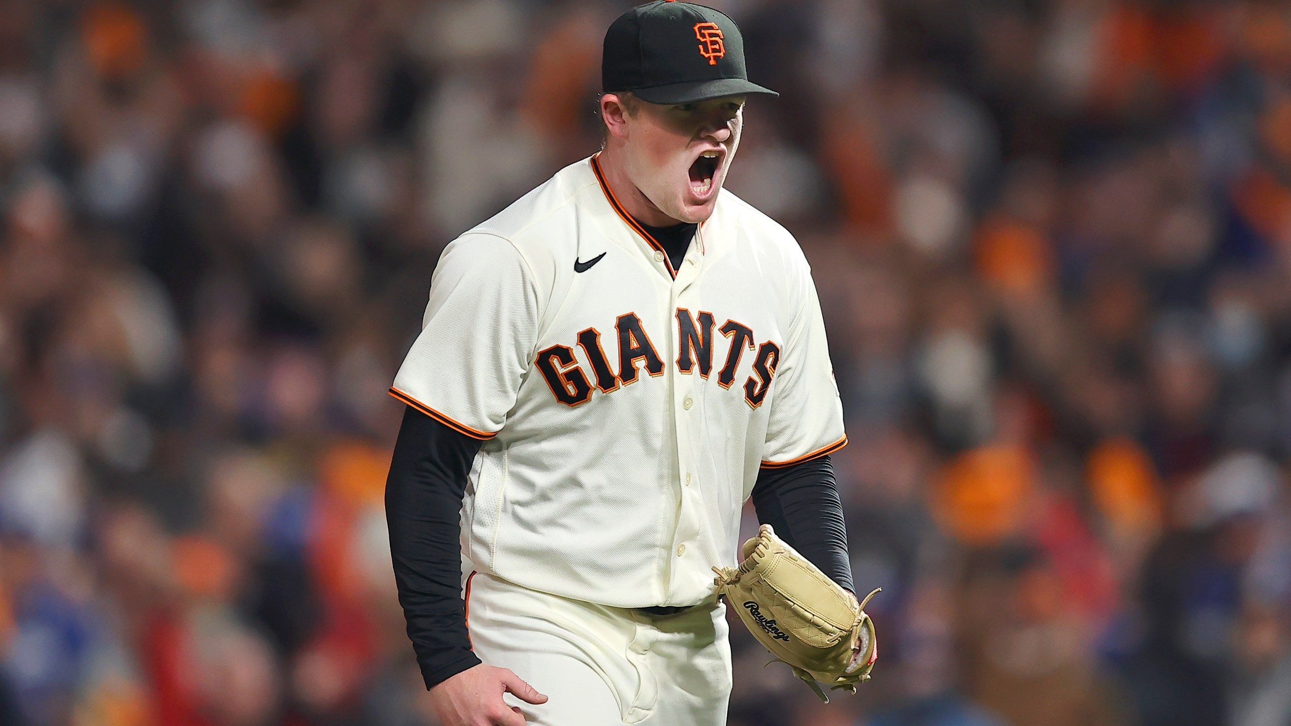 2560x1440 Masterful Webb pitches Giants past Dodgers in playoff opener