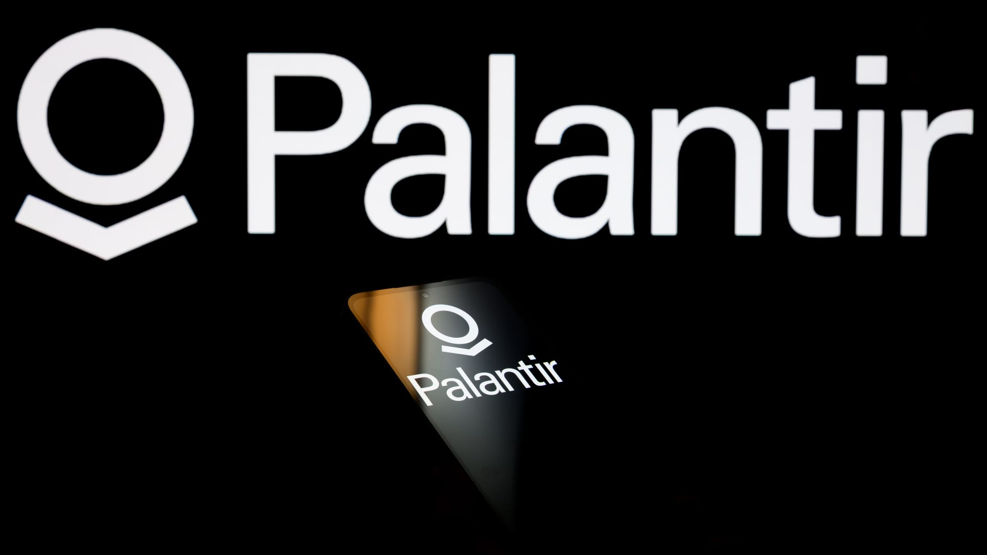 1920x1080 Palantir / Posts / X