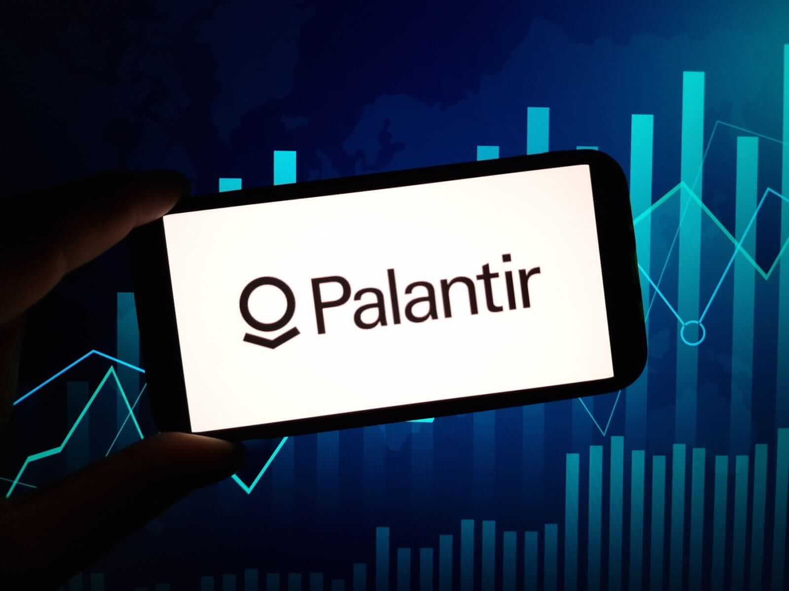 1600x1200 Is Palantir Stock a Buy, Sell, or Hold on New xAI Partnership?