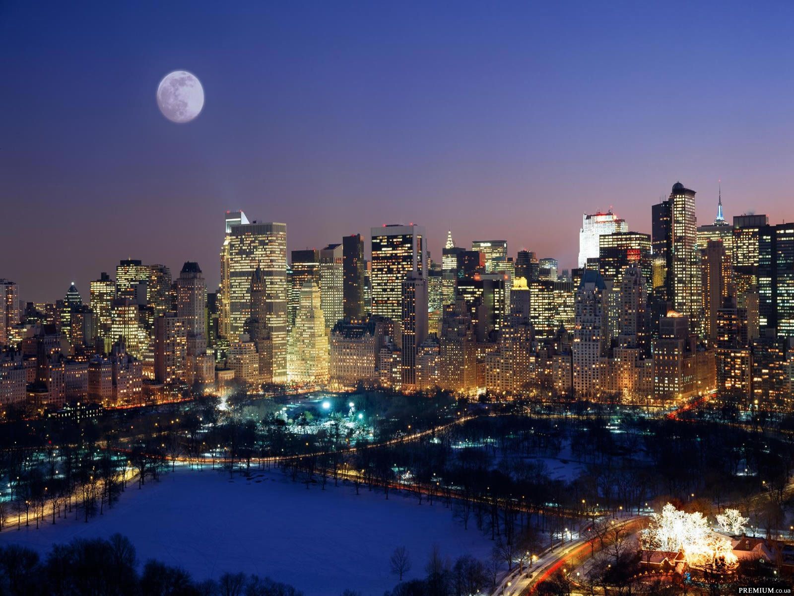 1600x1200 Download Moon Building New York City Man Made Manhattan Central Park Wallpaperx1200