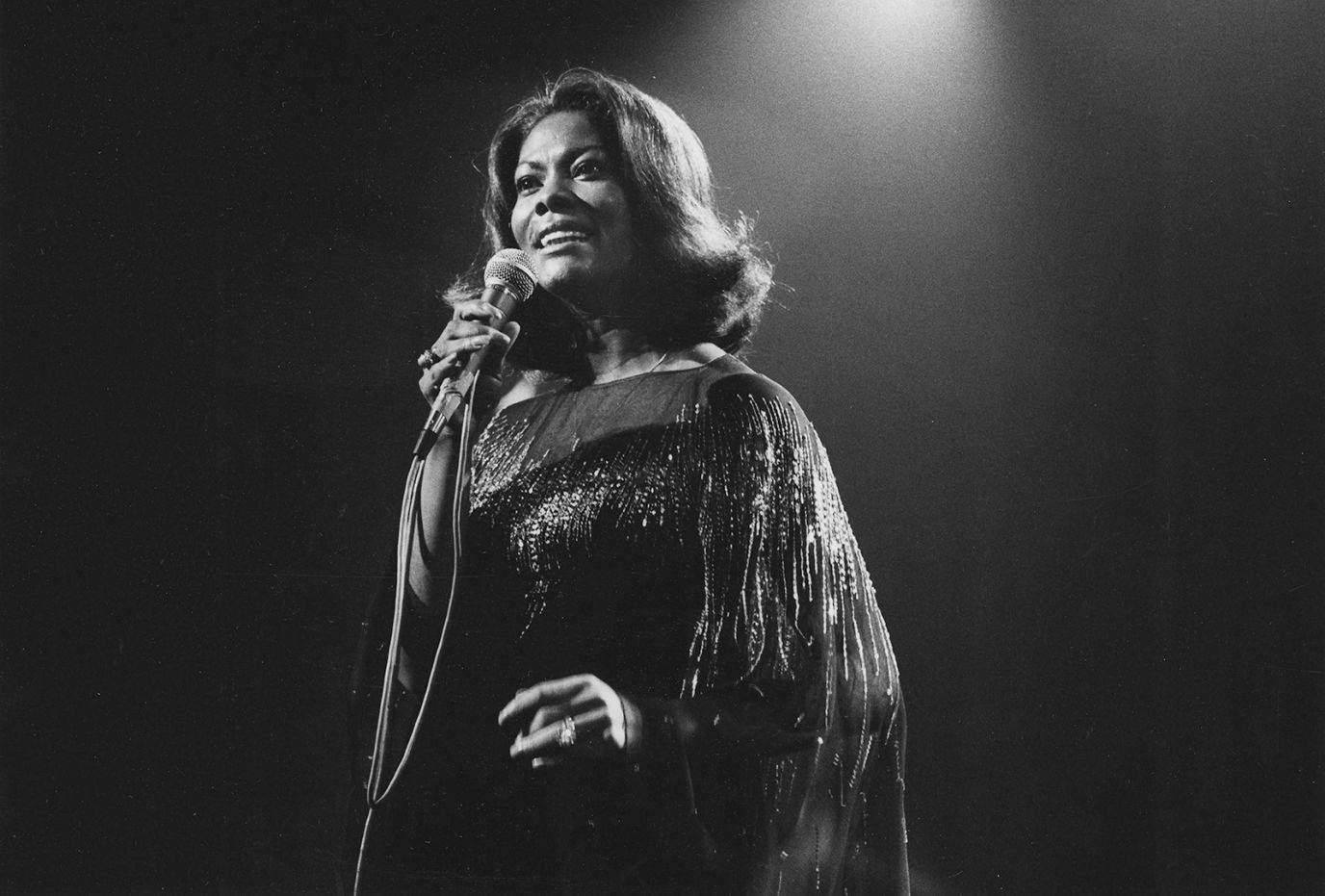 1376x931 Download Dionne Warwick The Other Broadway Wallpaper