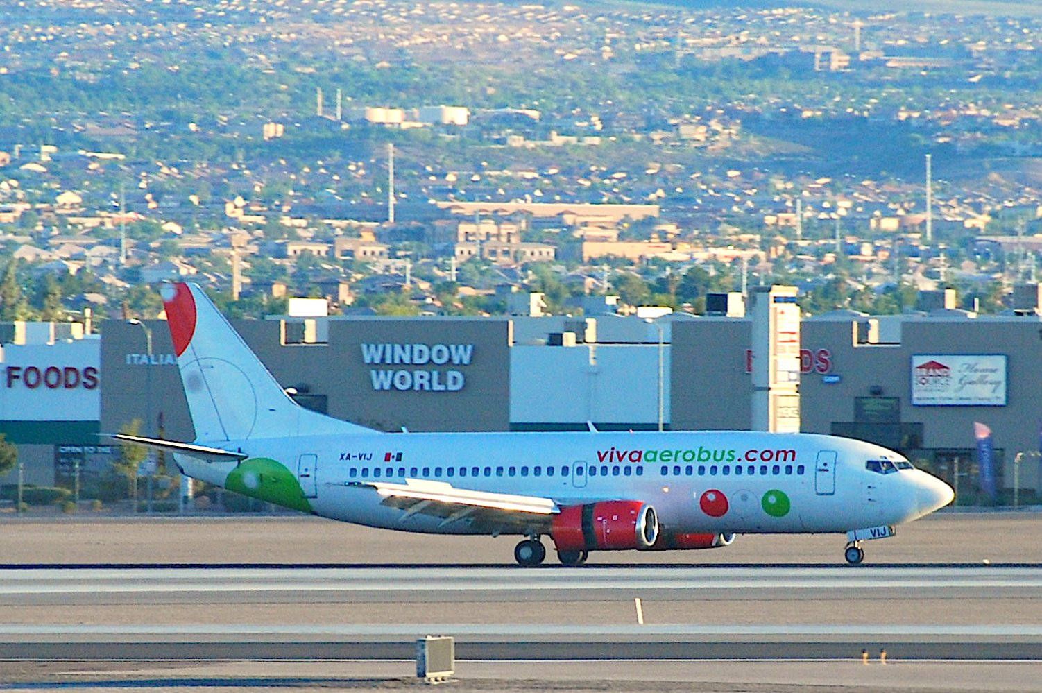 1502x999 Viva Aerobus Wallpaper