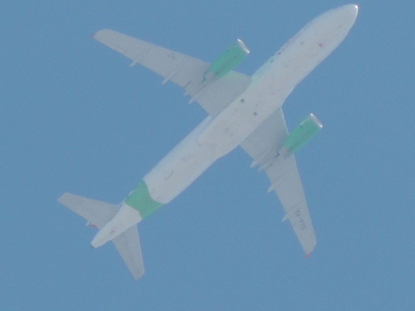 1600x1200 Collection of image of Viva Aerobus A320 family from my camera