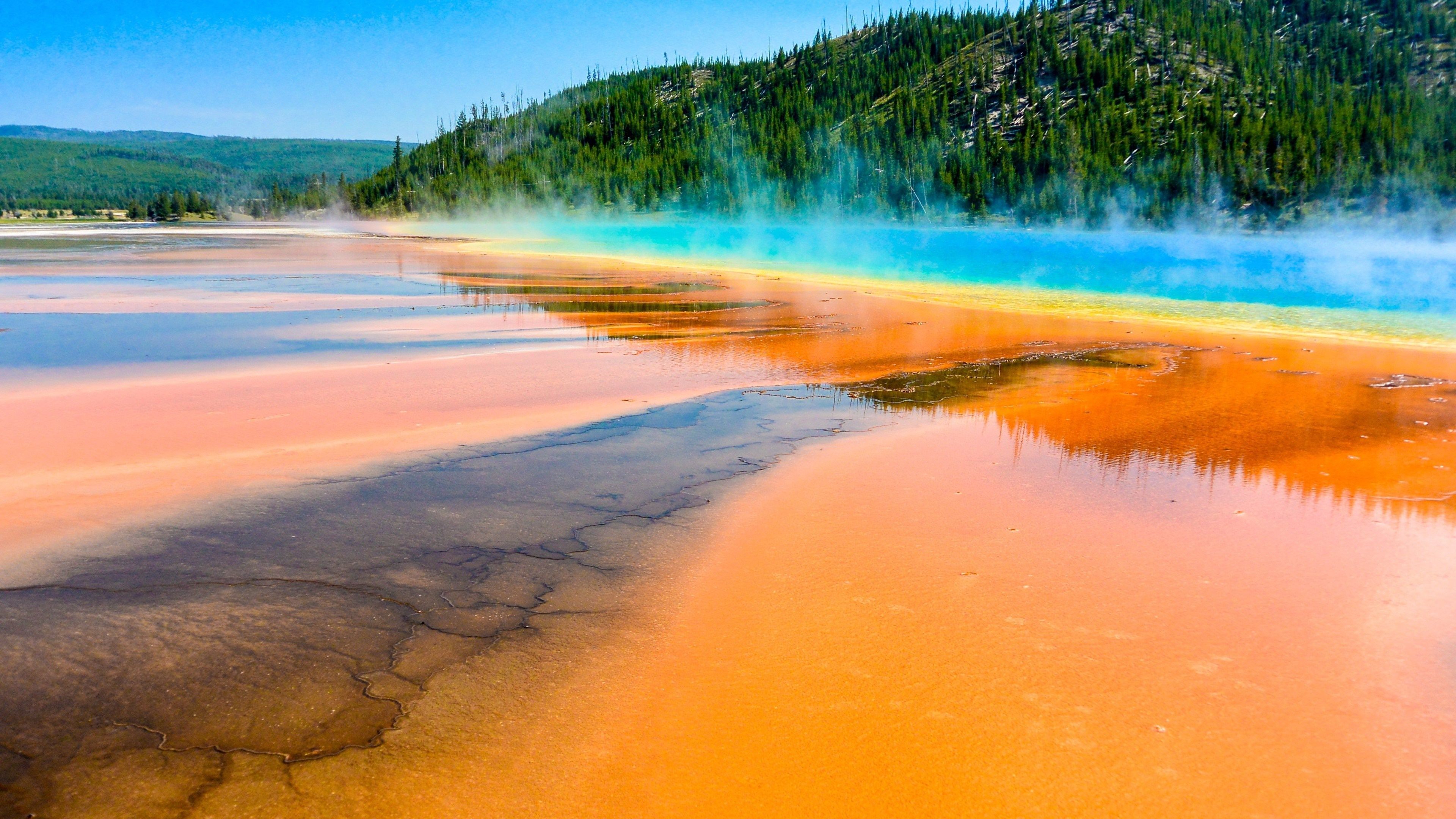 3840x2160 Grand Prismatic Spring (Yellowstone National Park)