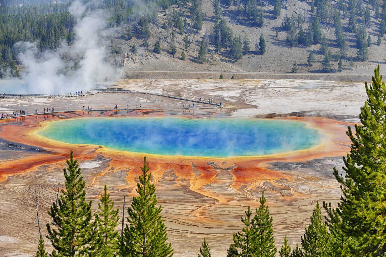 1232x822 USA, Wyoming, Yellowstone National Park, Grand Prismatic Spring at Midway Geyser Basin