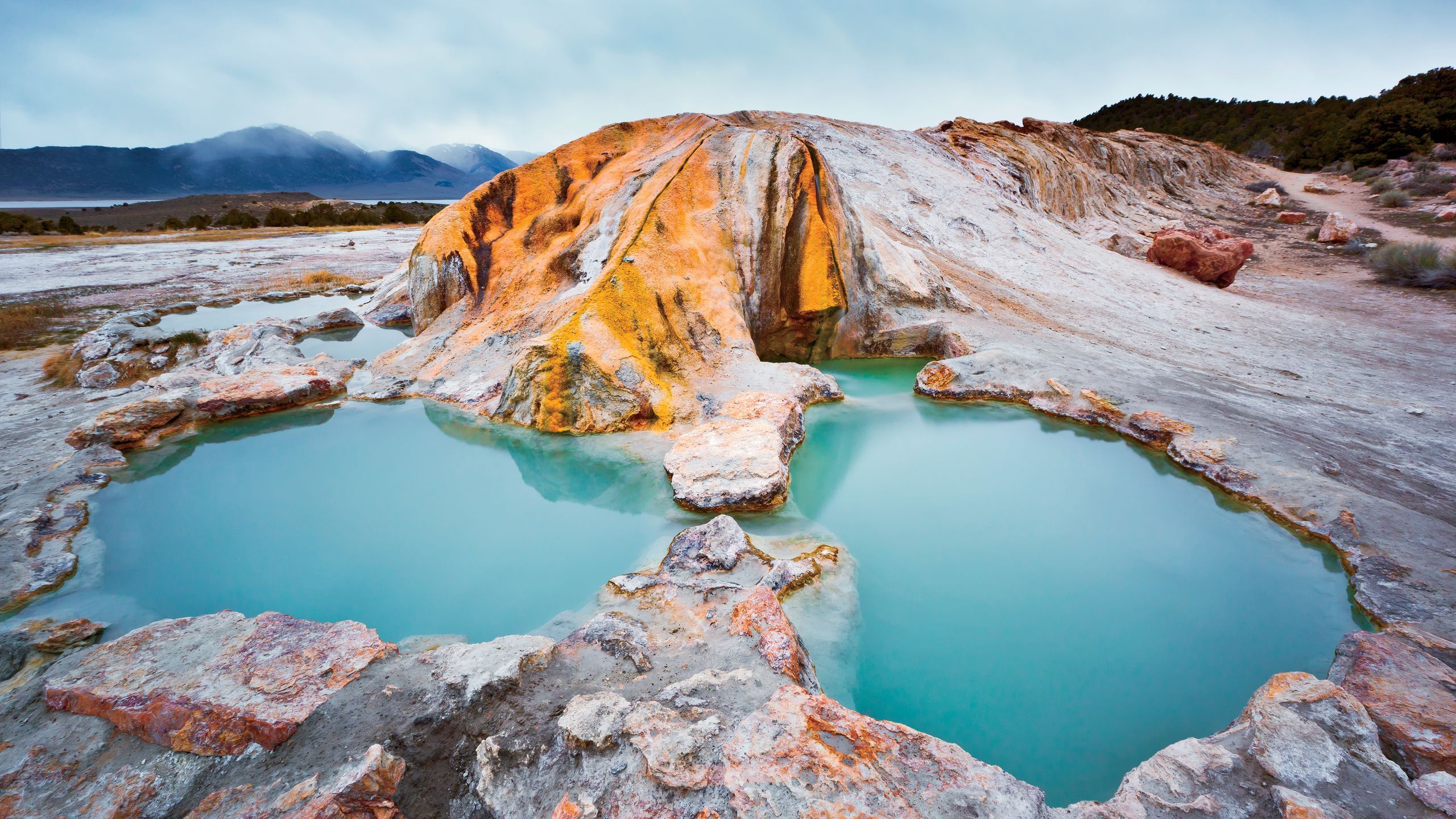 2560x1440 The 8 Best Hot Springs Around the World for Soothing Your Body and Mind