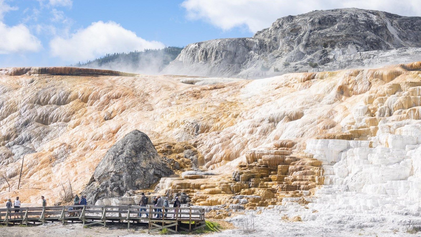 1600x900 Mammoth Hot Springs Terraces (U.S. National Park Service)