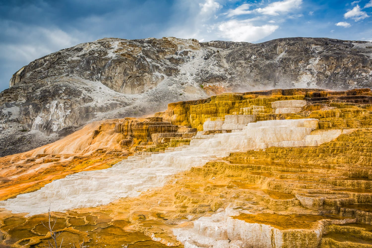 1500x1000 Mammoth Hot Springs. A guide to the best sights