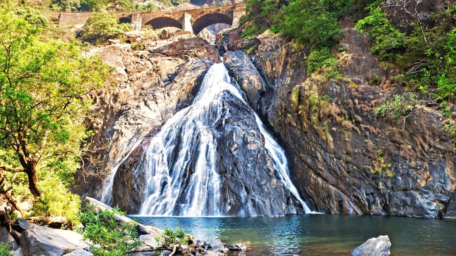 1600x900 These Natural Wonders Of India Will Leave You In Disbelief