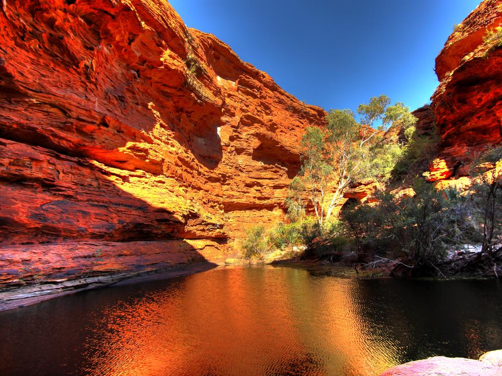 1024x768 Australia's 50 best natural wonders: Uluru, Great Barrier Reef. escape.com.au