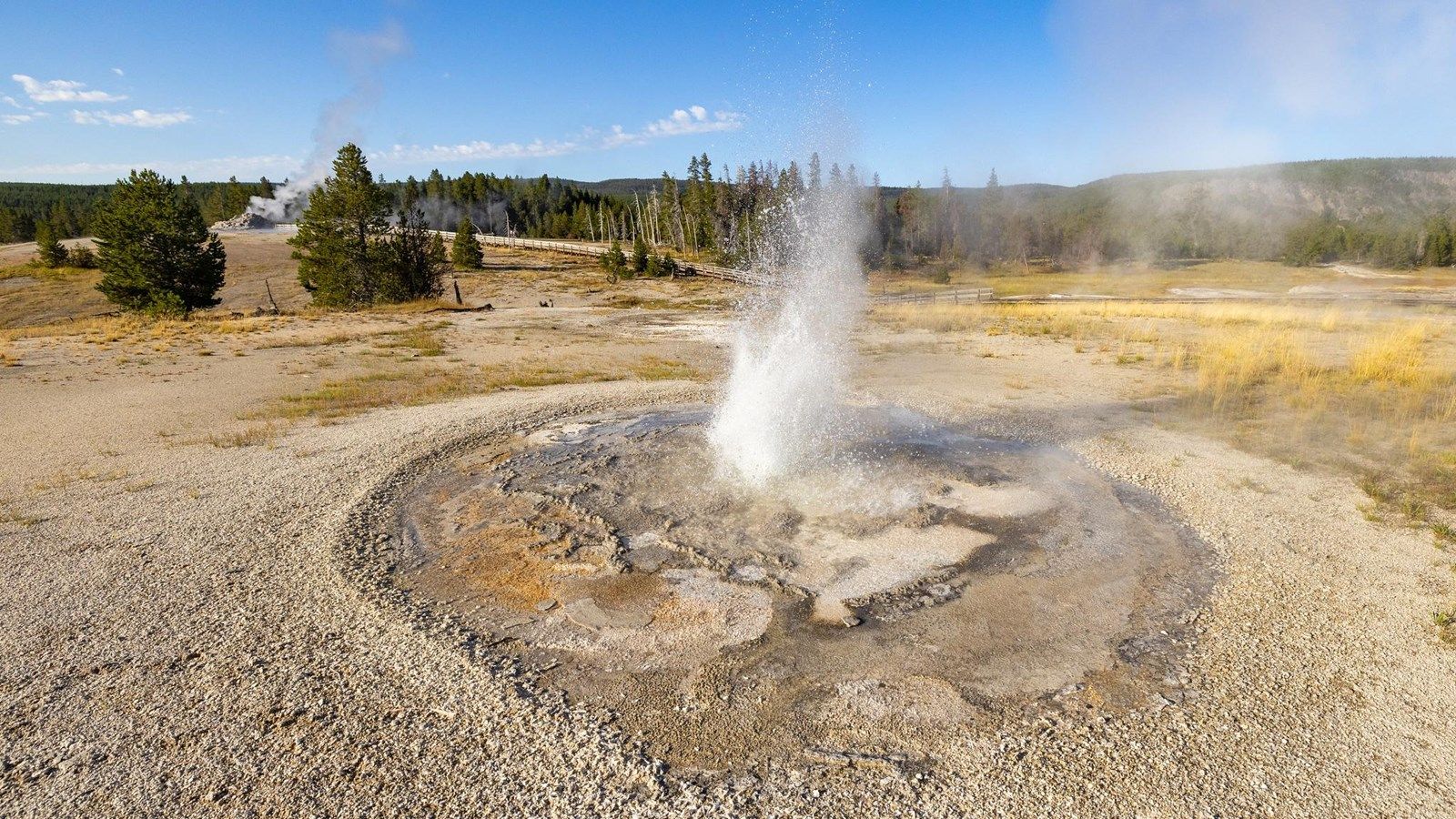 1600x900 Tardy Geyser (U.S. National Park Service)