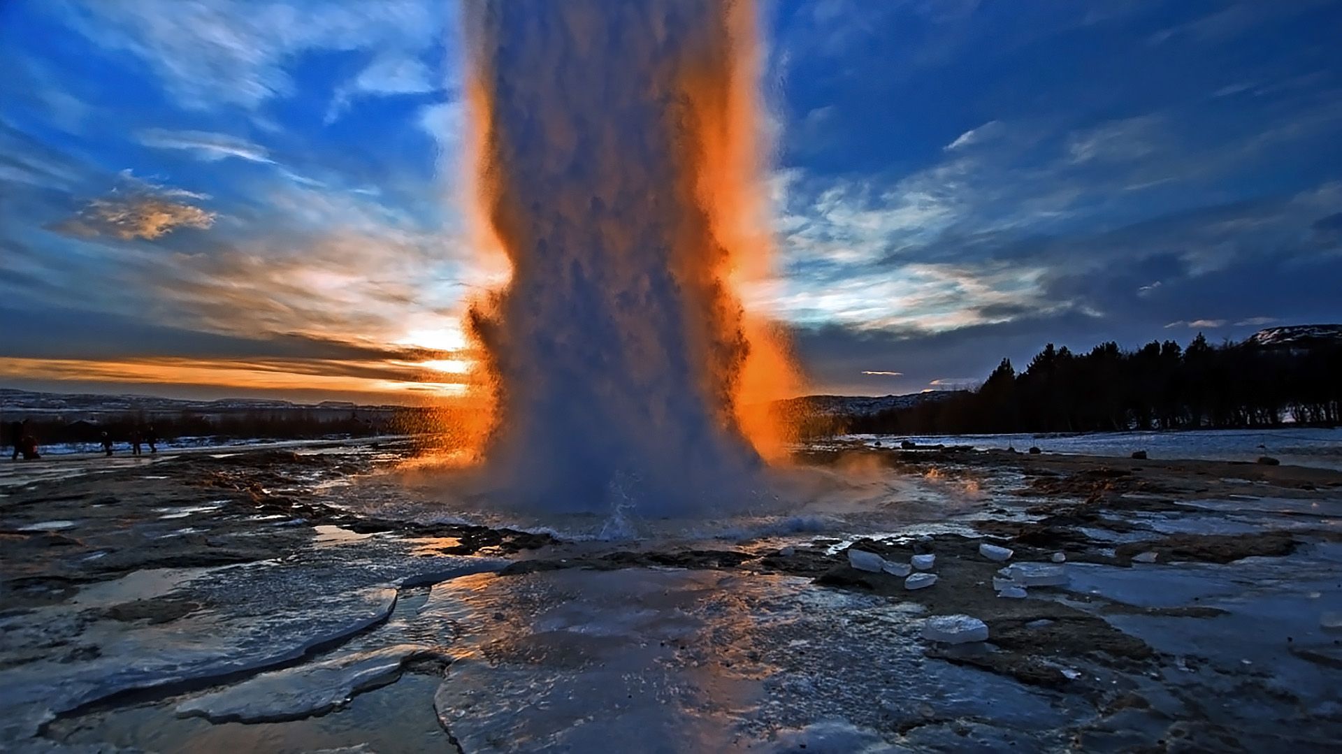 1920x1079 Geyser Wallpaper