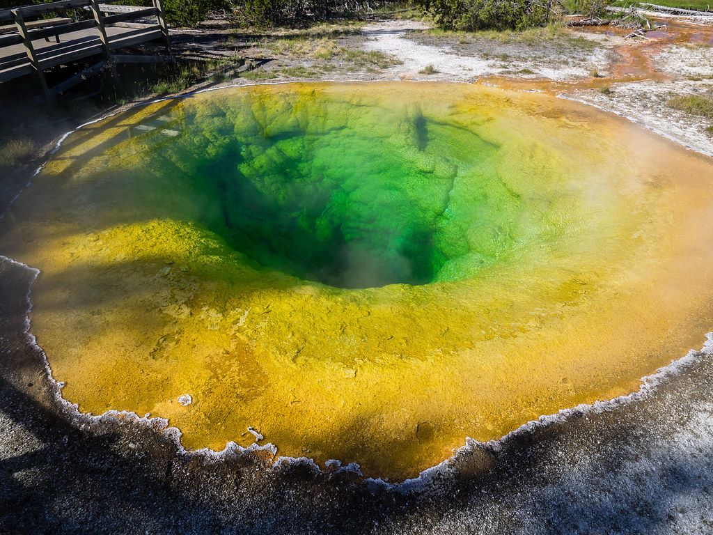 1024x768 Morning Glory. As beautiful as this pool is, its hard to im
