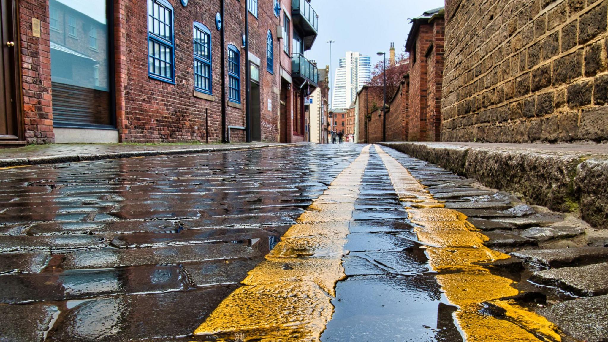 2048x1152 Leeds City Council signs up to charter to make streets safer