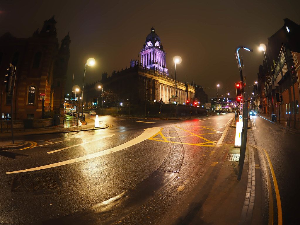 1024x768 6 1. Leeds City Hall UK