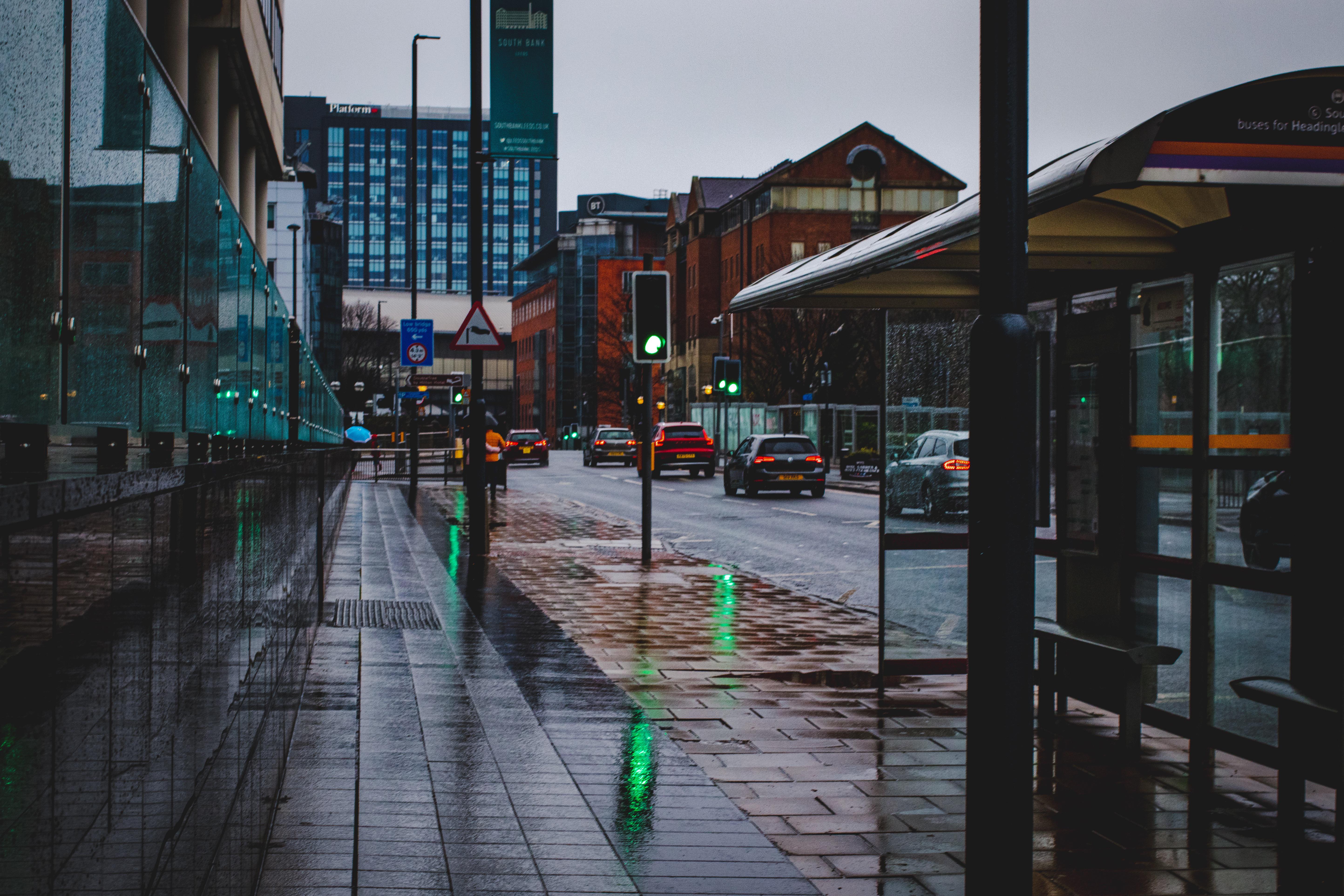 5773x3849 Took some photo of Leeds in the rain. I'm trying to get back into photography, can anyone recommend any interesting spots around the city centre?