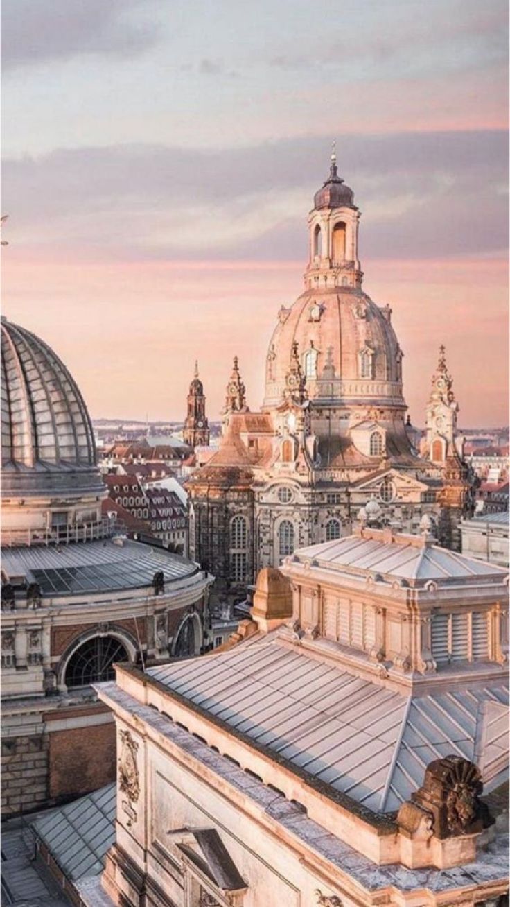 736x1308 Vintage Fashion Mélange. Travel aesthetic, Germany travel, City wallpaper