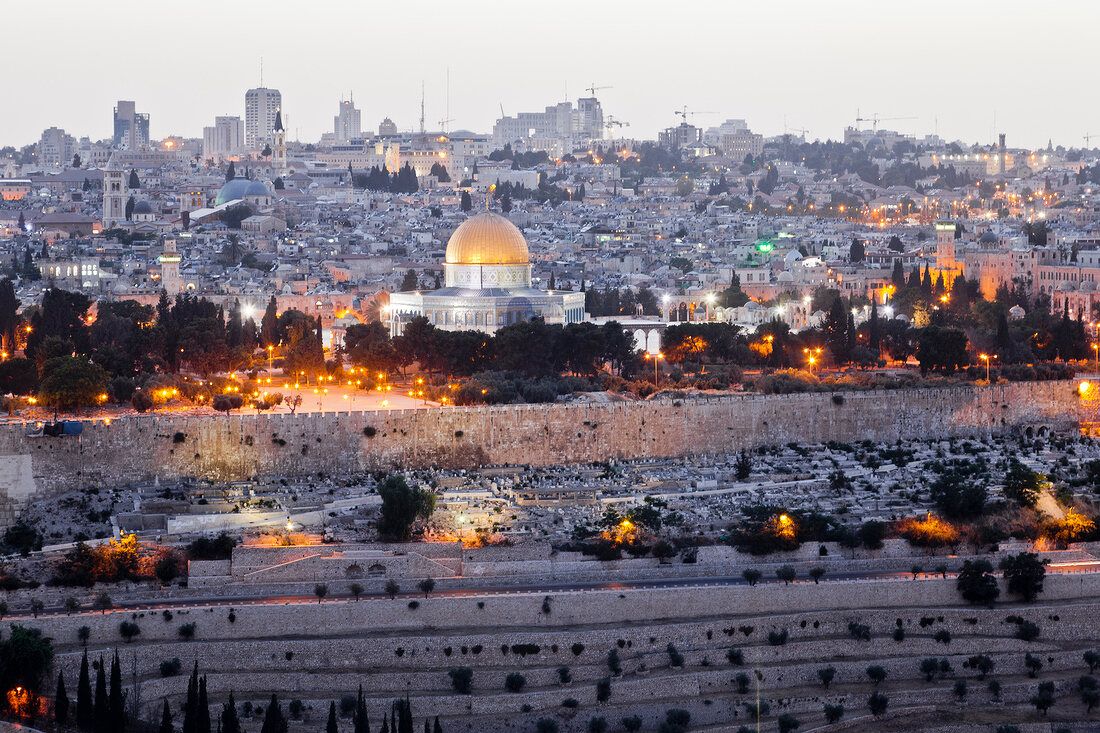 1100x733 View of Dome of the Rock Cemetery in