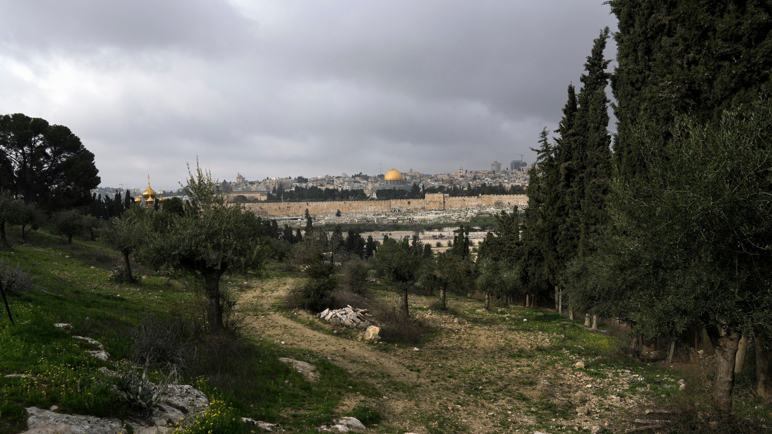 2560x1440 Israeli authority backs down from Mount of Olives park plan