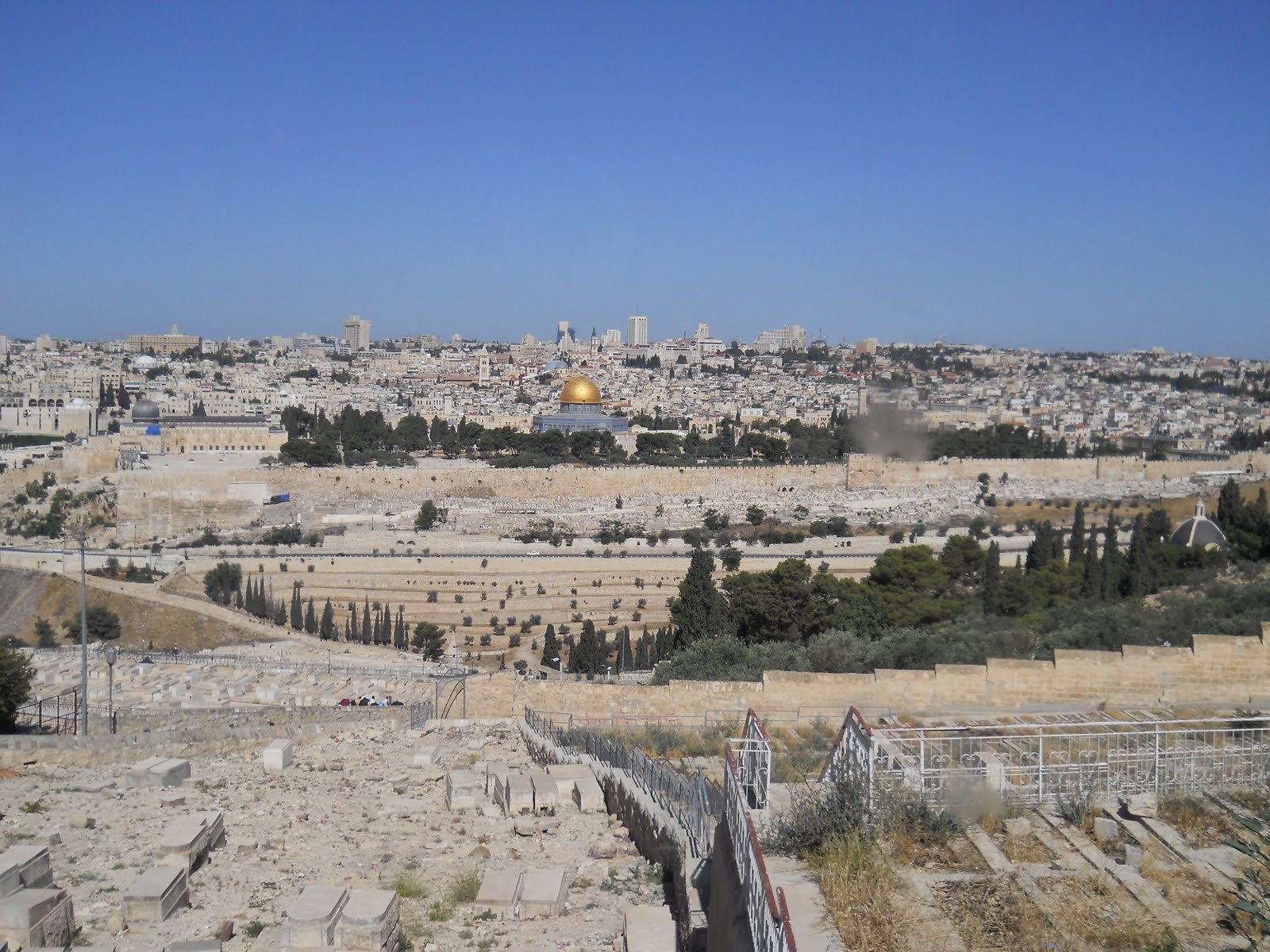 1600x1200 Seeking God in Springboro: Mount of Olives: Place of Prayer