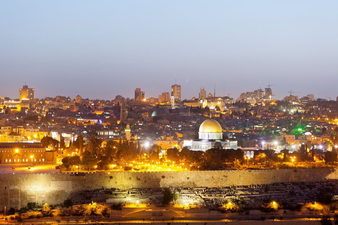 1100x733 View of Dome of the Rock Cemetery in