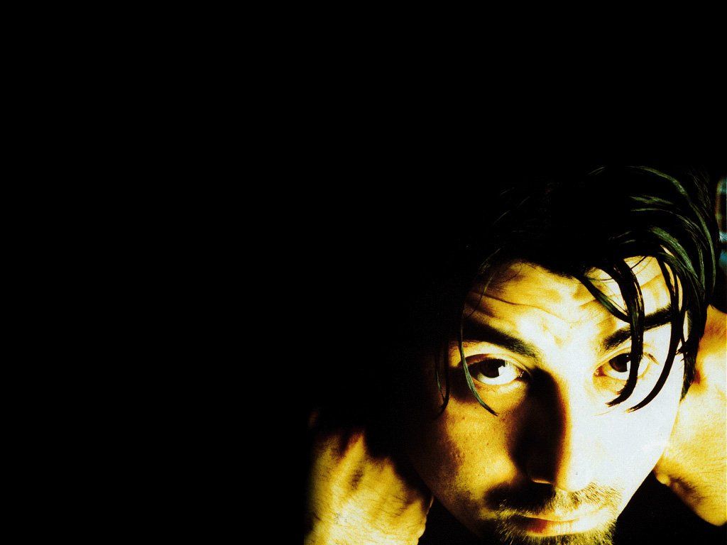 1024x768 Chino Moreno Wallpaper
