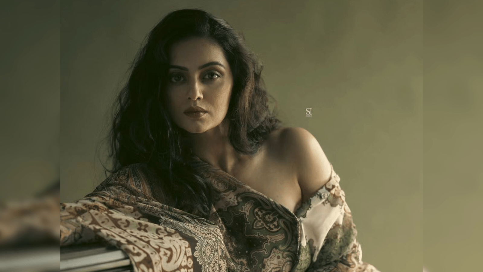1600x900 Shruti Marathe Says A Man Is Not Needed To Complete Life self love can build your relationships;आयुष्य पूर्ण करण्यासाठी तुम्हाला पुरुषाची गरज नसते श्रुती मराठेचे ते वाक्य चर्चेत