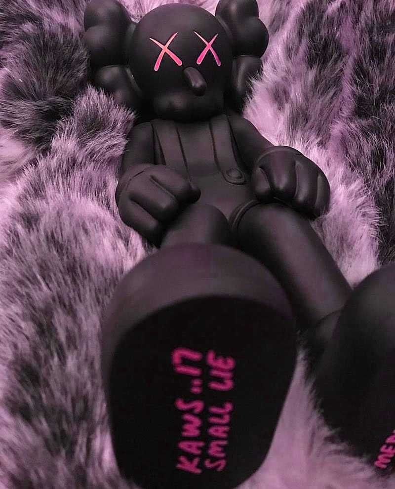 800x990 Kaws Bear Wallpaper