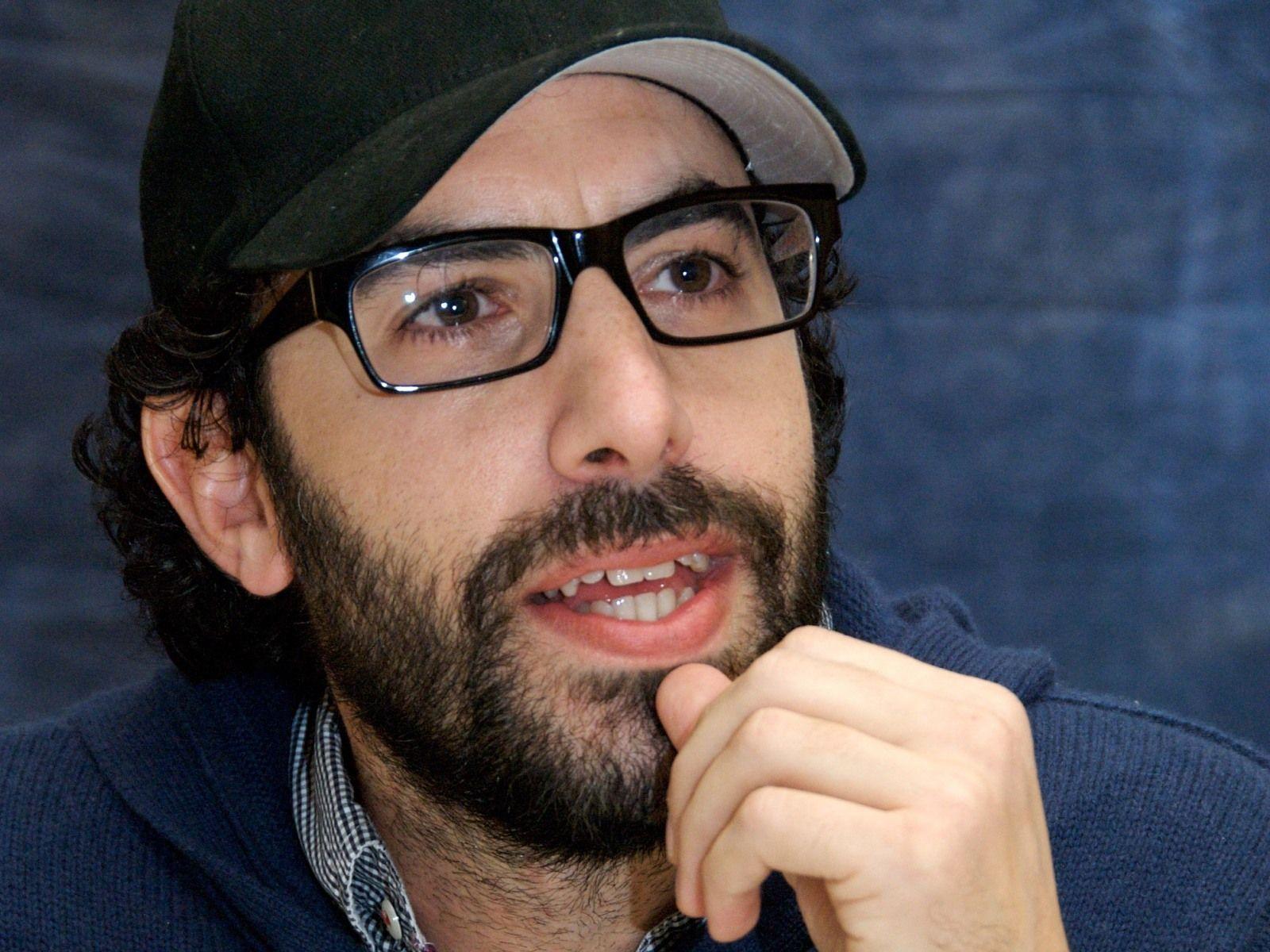 1600x1200 Sacha Baron Cohen Wallpaper