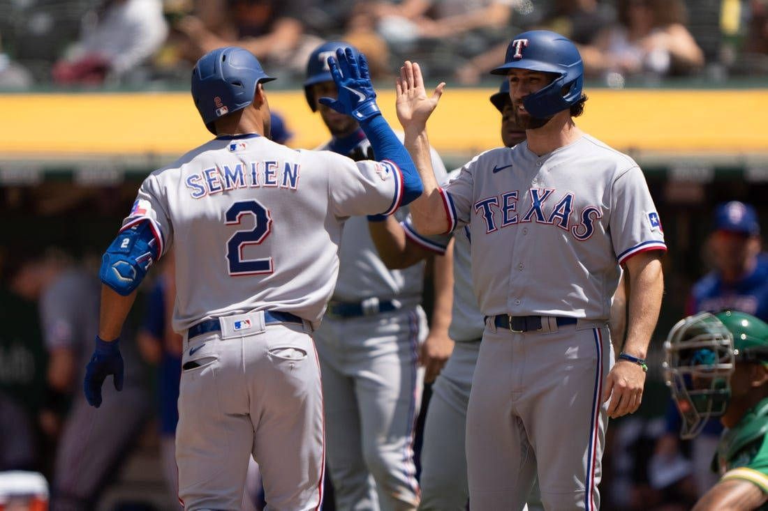 1100x733 Download Marcus Semien Blue Jays High Five Wallpaper